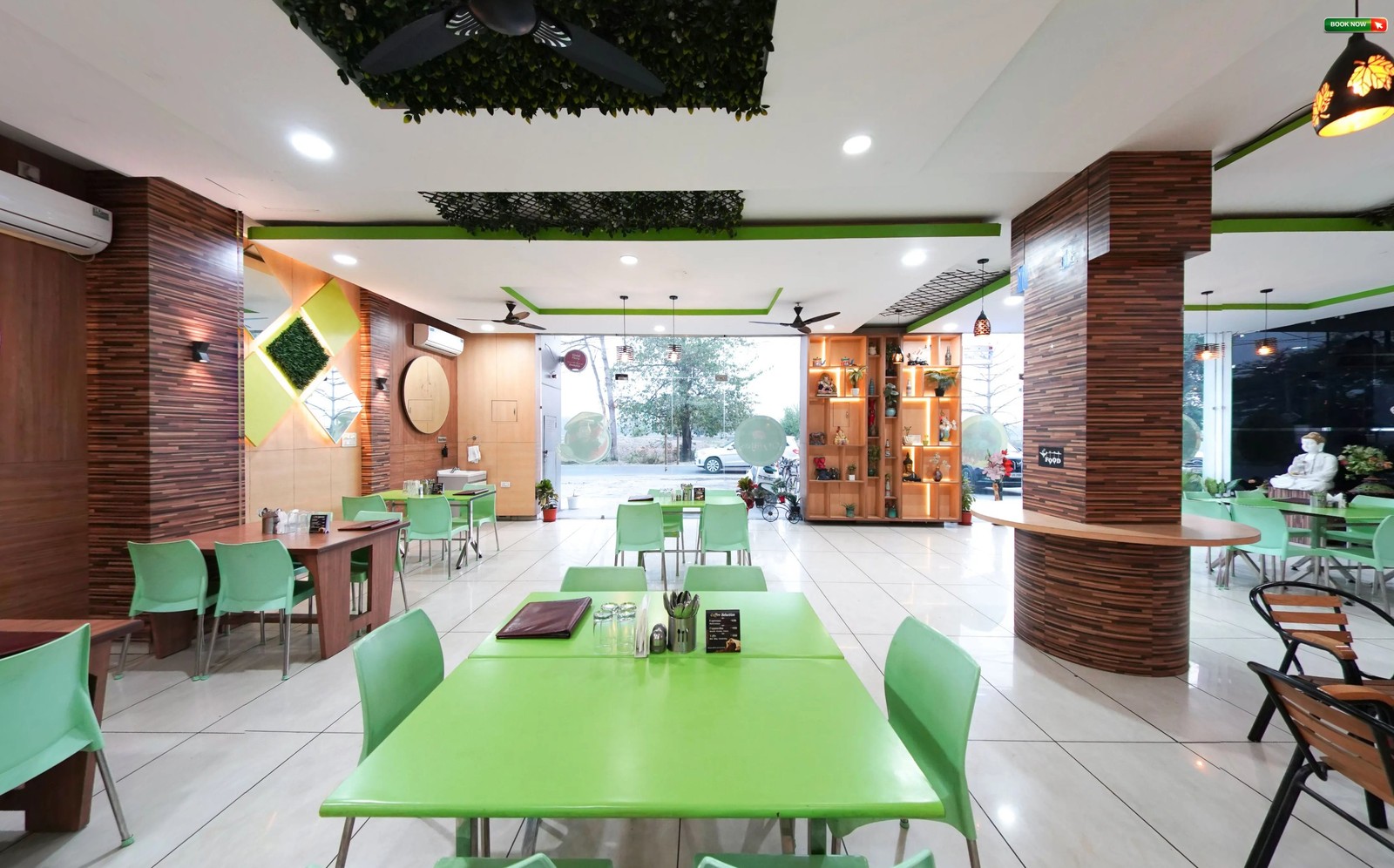Dosa Plaza at Hotel Flora